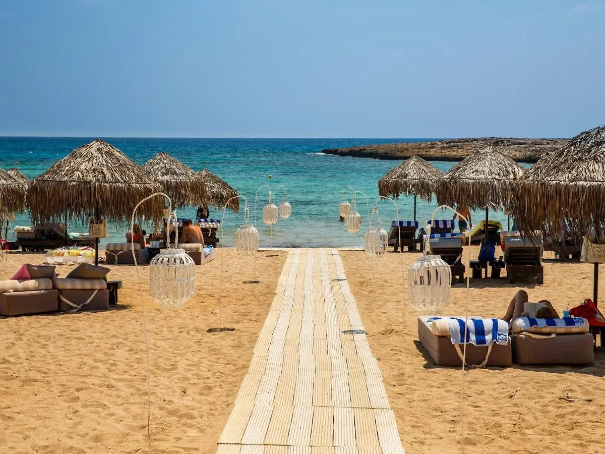 Apartment Sanders Crystal Larnaca